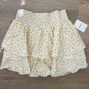 White With Daisies Skirt-Brand New With Tags